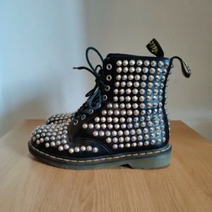 Dr. Martens Nero Borchie Ceramica Nere Full [Prodotto Personalizzat