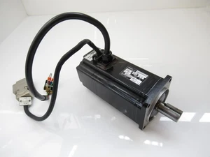 Servomotor Omron R88MU40030VAS1 R88M-U40030VA-S1 - Imagen 1 de 9