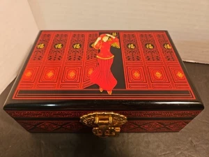 Chinese Girls Red And Black Jewelry Box With Lock And Key - Picture 1 of 19