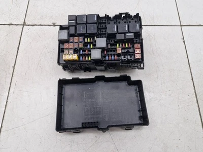 Ford Ranger Limited MK3 3.2 TDCI Under Bonnet Fuse Relay Box AB3914A076BD 11-15 - Image 1 of 4