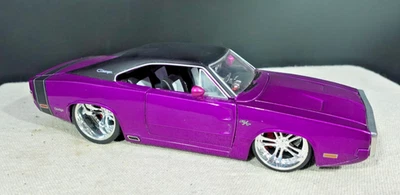 Jada Toys Big Time Muscle 1970 Dodge Charger Purple/Black 1/24 - Image 1 of 4