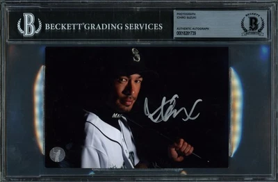 Ichiro Suzuki Autographed 4x6 Photo Seattle Mariners Beckett BAS #18281739 - Image 1 of 2