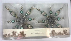 Adornos de Copo de Nieve de Navidad Dillard's Turquesa Envejecida y Plata - Imagen 1 de 6