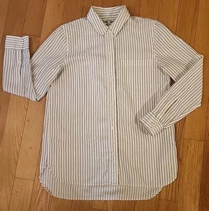 Camisa para mujer talla pequeña Madewell blanca y azul marino a rayas con botones - Imagen 1 de 3