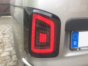 Für VW T5 FLÜGELTÜRER 03-15 schwarz rot LED Rückleuchten LED Blinker Heckleuchte - Afbeelding 1 van 8