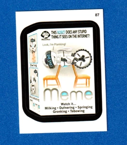 Tarjeta adhesiva Ludlow verde 2015 Wacky Packages serie 1 "MEME" #87 - Imagen 1 de 2