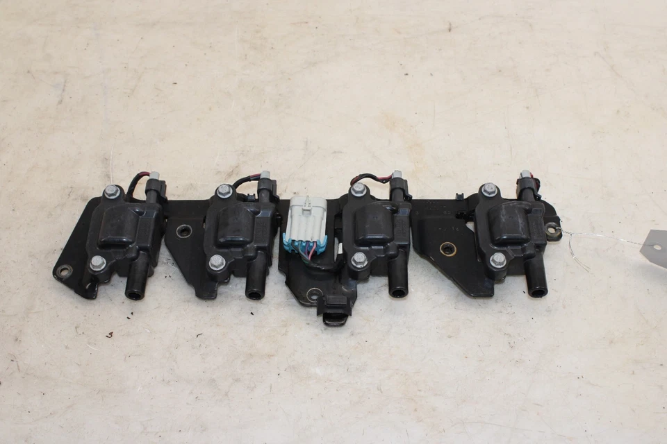 2005-2013 Chevrolet Corvette Left Coil Pack OEM IU51 - Image 1 of 4