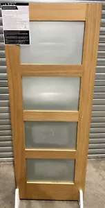 NEW PRE-FINISHED OAK VENEER 4 PANEL GLAZED SHAKER DOORS 1981mm X 762mm X 35mm - Picture 1 of 5