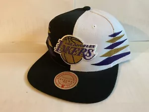 LOS ANGELES LAKERS~MITCHELL & NESS CORTE DIAMANTE SOMBRERO/GORRA (BLANCO) NUEVO - Imagen 1 de 3