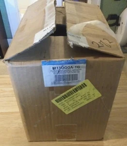 JOHNSON CONTROLS ELECTRIC MOTOR ACTUATOR M110GGA-1G - Picture 1 of 9