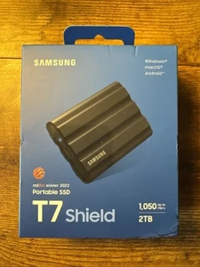 Samsung T7 Shield SSD 2TB External Storage MU-PE2T0S/AM 1050 MBs USB 3.2 SEALED - Photo 1/2