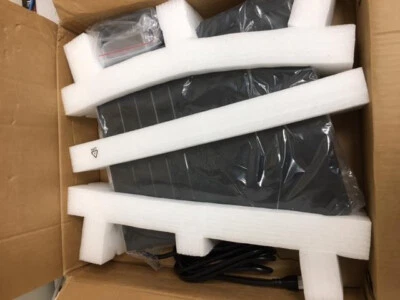 TRIPP LITE 1000VA 800W UPS Smart Rackmount AVR Sine Wave SM1000RM1UTAA - Image 1 of 3