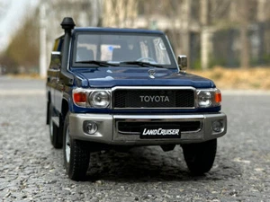 Modellino auto quasi reale 1:18 Toyota Land Cruiser LC76 2017 metallo pressofuso regalo blu - Foto 1 di 12
