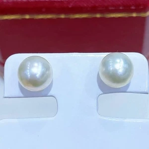 8-9 mm Natural round white south sea earrings 18 K yellow gold stud style - Picture 1 of 6
