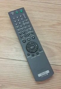 Telecomando lettore DVD originale Sony (RMT-D168A) con coperchio batteria - Foto 1 di 2