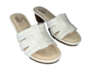 Cliffs by White Mountain Candyce White Burnished Smooth 7 Women's Wedge Sandals - Picture 1 of 10