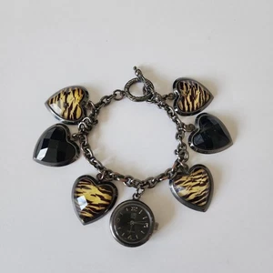 Pulsera vintage con corazón hinchado de leopardo y reloj New York & Co  - Imagen 1 de 5