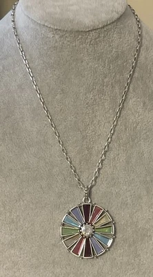 PRECIOSO COLLAR CRISTAL MULTICOLOR BRIGHTON BELLISSIMA GEMAS RAYO NUEVO CON ETIQUETAS - PRECIO DE VENTA SUGERIDO POR EL FABRICANTE $228 Foto 1 de 4