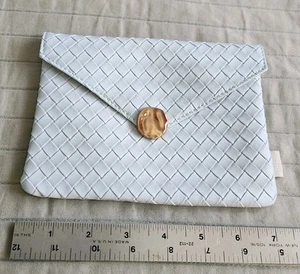 Ipsy Glam Bag Clean Slate theme Grey Woven Plastic feels Makeup bag Gold snap - Picture 1 of 7