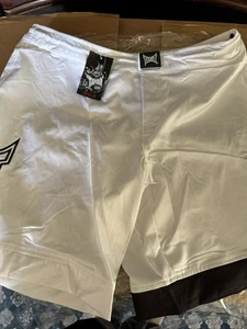 Mens Size 38 Tapout MMA Board Shorts. Brand new in original packaging - Picture 1 of 4