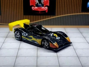 Hot Wheels Ferrari 333SP - Picture 1 of 8