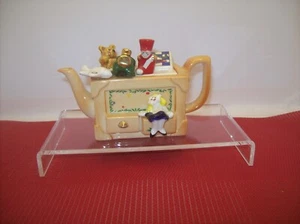 VINTAGE PAUL CARDEW DESIGN TOY BOX MINI TEAPOT - MADE IN ENGLAND - 3D DESIGN-EUC - Picture 1 of 7