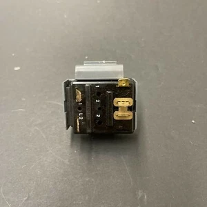MAYTAG WASHER TEMPERATURE SWITCH 2200780 27001089 | A 391 - Picture 1 of 12