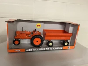 Ertl Allis Chalmers WD-45 Tractor with Box Wagon-1/16-New- Diecast - Picture 1 of 9