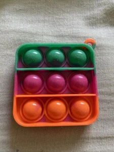 Popit Schlüsselanhänger für Kinder und Erwachsene mit ADHS und ASD 2er Set - Bild 1 von 1