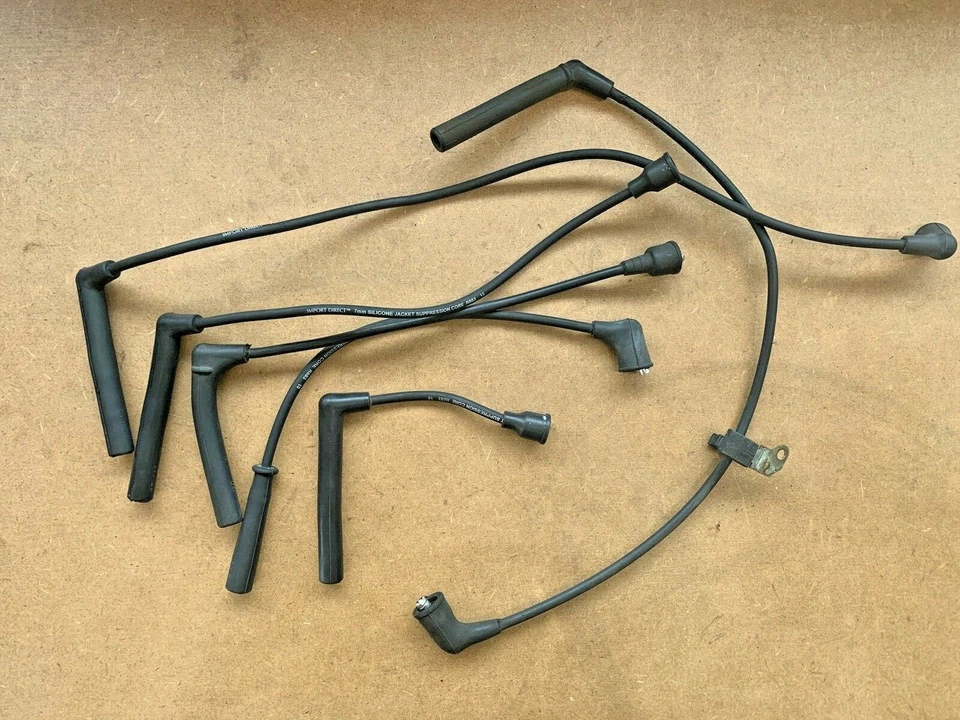 Комплект проводов свечей зажигания 1984-1989 Nissan 300ZX 3,0 л без турбонаддува от оригинального производителя - Изображение 1 из 4