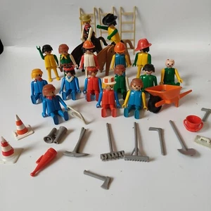 Vintage 1974 Geobra Playmobil Konvolut beinhaltet 16 Figuren + 2 Pferde Cowboy König - Bild 1 von 13