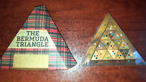 BERMUDA TRIANGLE - WOODEN COLOUR MATCHING PUZZLE - STILL SEALED