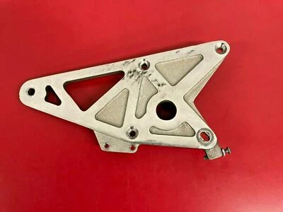 Buell S2 S2T Thunderbolt Isolator Foot Peg Footpeg Mount Plate Right R RH - Image 1 of 2