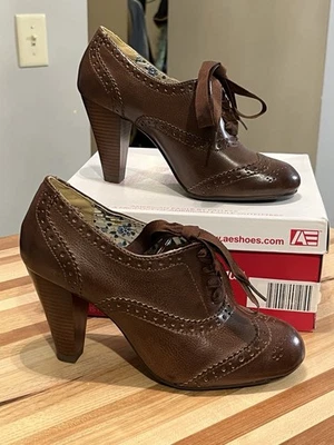 American Eagle Womens 3.5" Heel Shoe Size 7 Laceup Faux Leather Javelin Brown - Image 1 of 4
