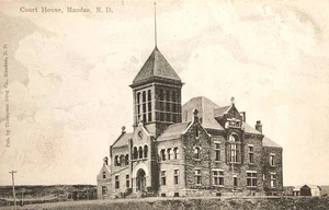 um 1907 Ansichtskarte - Gerichtsgebäude in Mandan, North Dakota ~ #-7748 - Bild 1 von 17