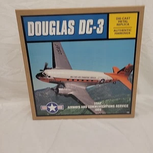 Ertl Diecast Douglas DC-3 Model Airplane USAF Airways Communication Service 1959 - Picture 1 of 5
