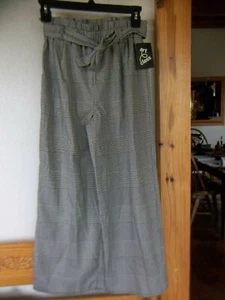 Art Class Marke schwarz & weiß kariert Damen/Teenager Größe M (7/8) Kleid Hose - Bild 1 von 6