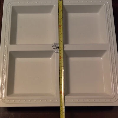 Plato para servir Nora Fleming melamina 13,5" cuadrado dividido punto perla Foto 1 de 4