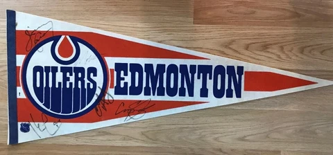 1988 NHL Edmonton Oilers Signed Pennant/Mark Messier/Kevin Lowe/Charlie Huddy Cover