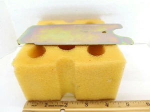 ROWE AMI CD JUKEBOX CD100 A&B OBA FOAM BLOCK & PRESSURE PLATE (PART) - Picture 1 of 3