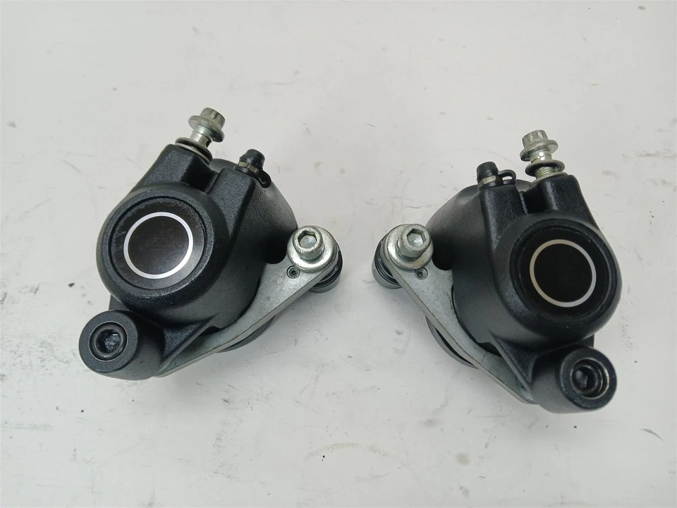 Pinzas de freno delanteras Harley-Davidson Ultra Classic 1998 44023-83C 11 k millas Foto 1 de 4