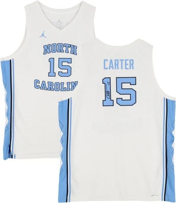 Camiseta deportiva Vince Carter North Carolina Tarheels autografiada marca Jordan réplica Foto 1 de 4