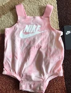 Nike Baby Girl's Pink Cotton Romper Size Newborn NWT - Picture 1 of 6