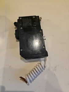 QO120VHAFI Square D Circuit Breaker 20A - 1 Pole  - 22KA NEW! - Picture 1 of 2