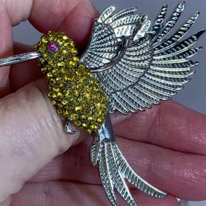 Bird Hummingbird Yellow Rhinestone HUGE Vintage Silver Brooch Pin M-3656 - Picture 1 of 4