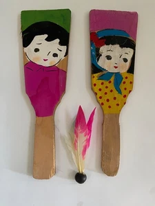 Pair of Vintage Handmade Japanese Handpainted Child's Shuttlecock Set 23cm - Picture 1 of 9