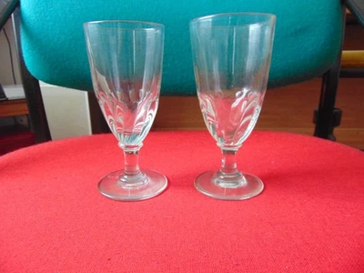 2 anciens verres à absinthe - Photo 1/4