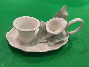 DELICATE CALLA LILY CHAMBER CANDLESTICK - Picture 1 of 5