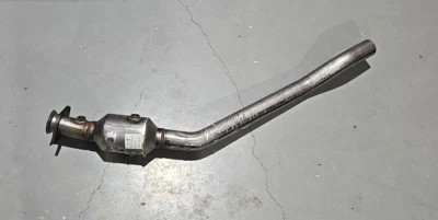 MagnaFlow Catalytic Converter 49739 11-19 Grand Cherokee 11-14 Durango OEM Repl - Imagem 1 de 4