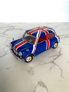 Franklin Mint 1967 Mini Cooper S Union Jack 1:24 SCALE - very Rare - Picture 1 of 11